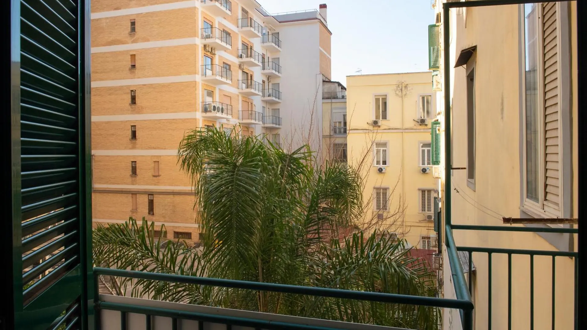 Certosa Suite Nápoles Alojamento de Acomodação e Pequeno-almoço
