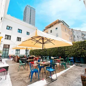 Alojamento de Acomodação e Pequeno-almoço Neapolitantrips