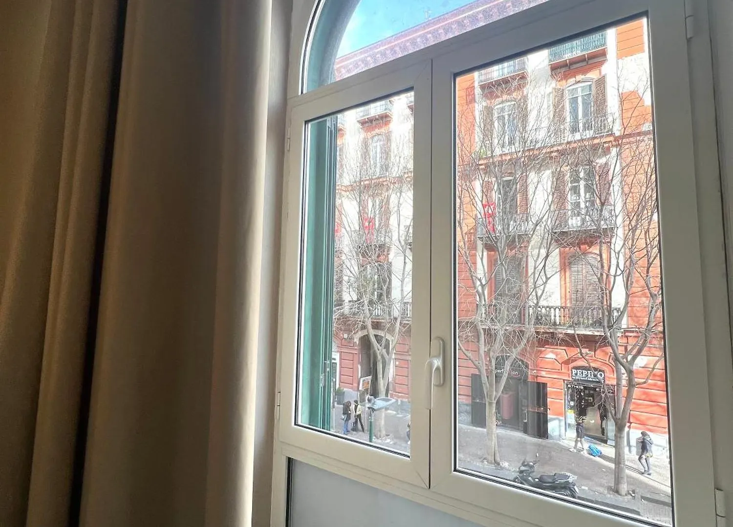 ** Oda ve Kahvaltı Certosa Suite Napoli İtalya